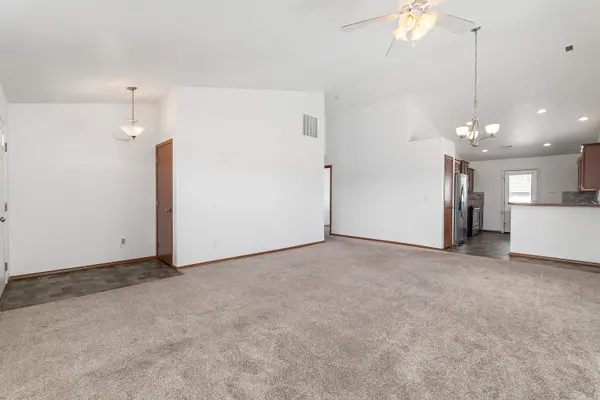 917 S Hazelwood Ct, Spokane, WA 99224