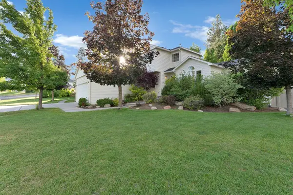 809 E Ballard Rd, Colbert, WA 99005