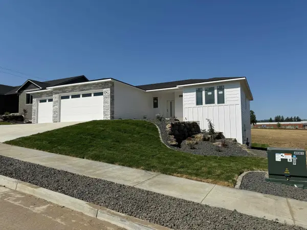 16733 N Wellington Rd, Colbert, WA 99005