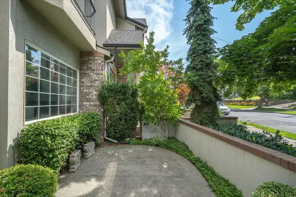 2104 W Riverside Ave Ave #2, Spokane, WA 99201