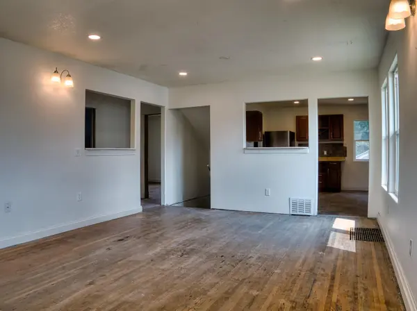 4728 N Lacey St, Spokane, WA 99217