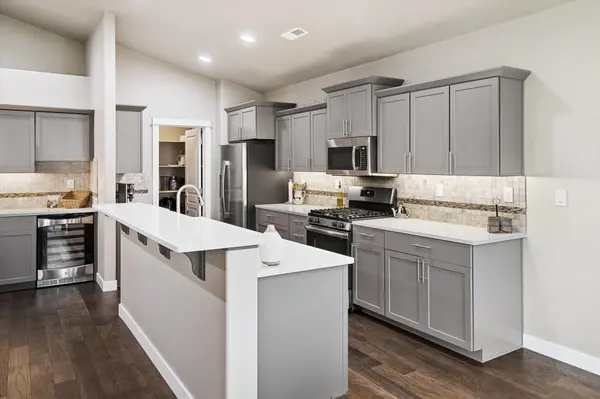 1802 S Eden St, Greenacres, WA 99016