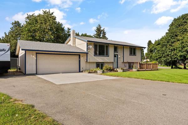 24819 E Cordoba Rd, Newman Lake, WA 99025