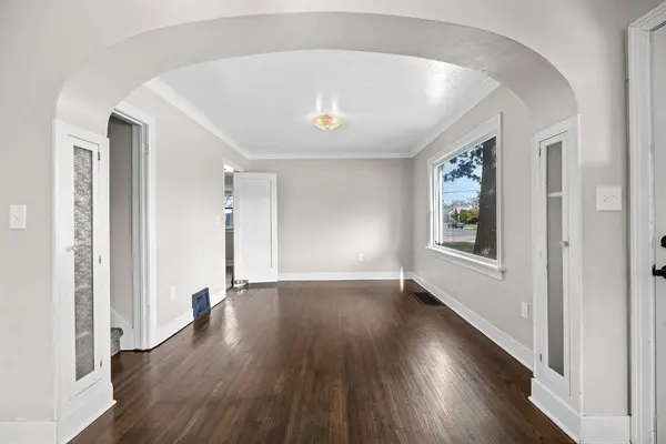 2427 N Howard St, Spokane, WA 99205