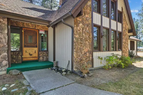 143 Richmond Ln, Chewelah, WA 99109