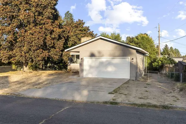 7412 N LIDGERWOOD Ave, Spokane, WA 99208