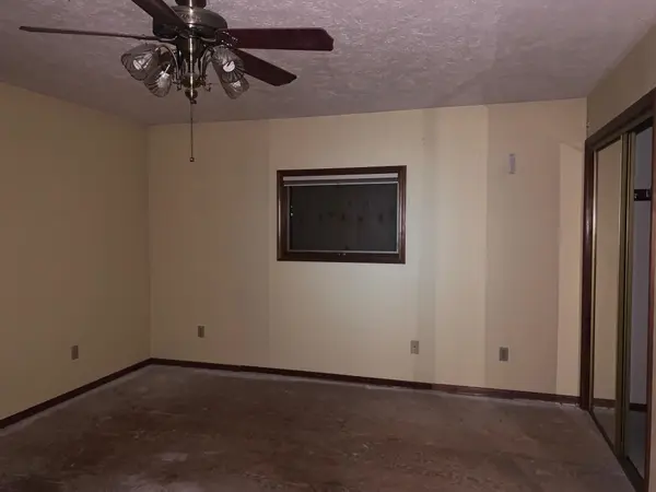 8122 N Colton St, Spokane, WA 99208