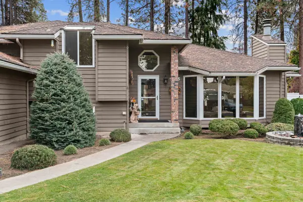 9905 N Glenwood Dr, Spokane, WA 99208