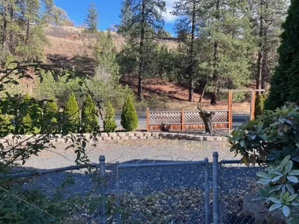 1324 S Inland Empire WAY, Spokane, WA 99224
