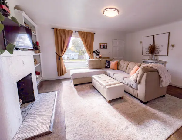 3520 W Garland Ave, Spokane, WA 99205
