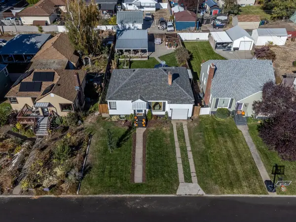3520 W Garland Ave, Spokane, WA 99205