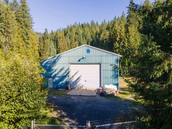 23488 N Stardust Ln, Mead, WA 99021