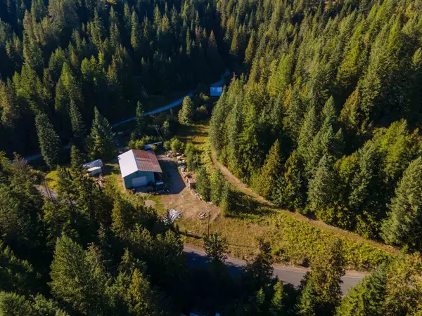 23488 N Stardust Ln, Mead, WA 99021