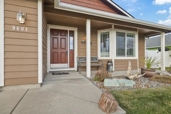 9604 W Claire Ave, Cheney, WA 99004