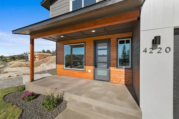 4220 W Tolliver Ct, Spokane, WA 99208