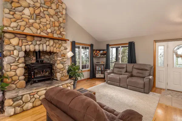 16412 N Greenbluff Rd, Colbert, WA 99005