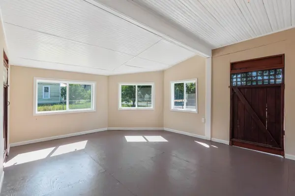 608 W 2nd St, Sprague, WA 99032