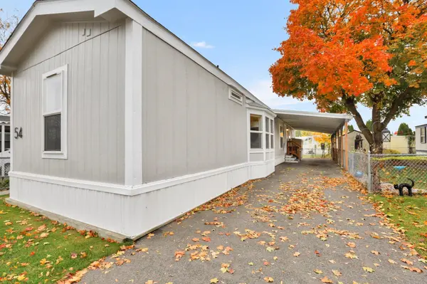 21725 E Wellesley Trlr 54 Ave ##54, Otis Orchards, WA 99027
