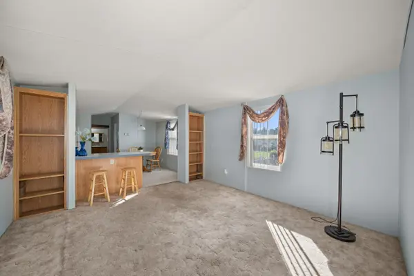 19029 E Boone Ave #79, Greenacres, WA 99016