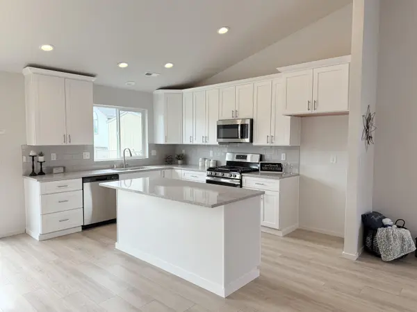 9512 E Michielli Ln, Spokane Valley, WA 99206