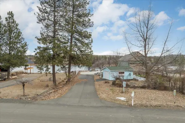 11825 S Greenfield Ln, Medical Lake, WA 99022