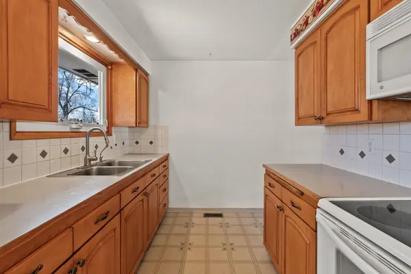 1638 E Central Ave Spokane, WA 99208