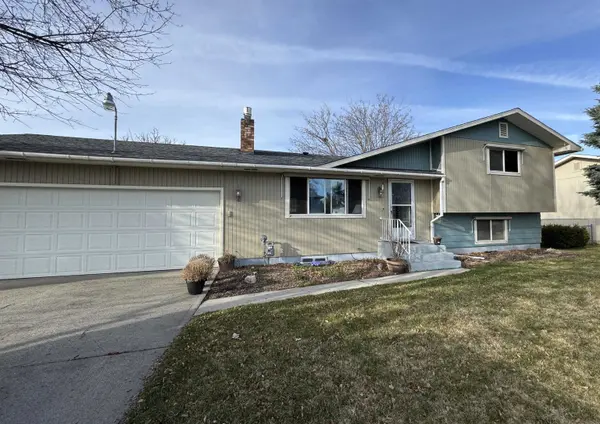 12421 E 30th Ave, Spokane Valley, WA 99216