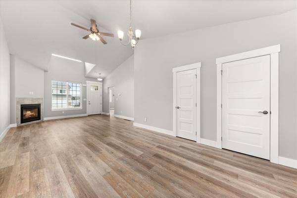 1533 E Marilyn Cir Deer Park, WA 99006