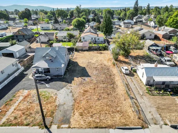 1802 E Wellesley Ave, Spokane, WA 99207