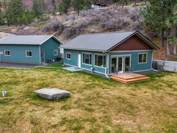 29770 Blue Sky Dr East, Seven Bays, WA 99122