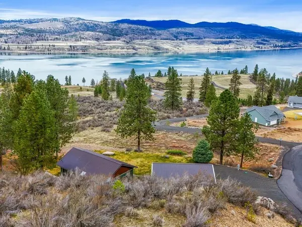 29770 Blue Sky Dr East, Seven Bays, WA 99122