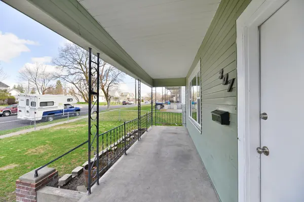 307 W Shannon Ave, Spokane, WA 99205