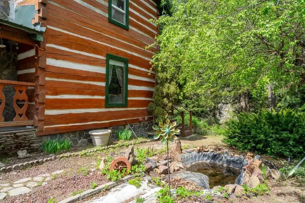 105 Granite Rd, Newport, WA 99156
