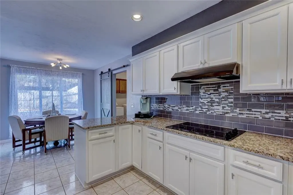 8017 Woodchuck RD, Yukon, OK 73099