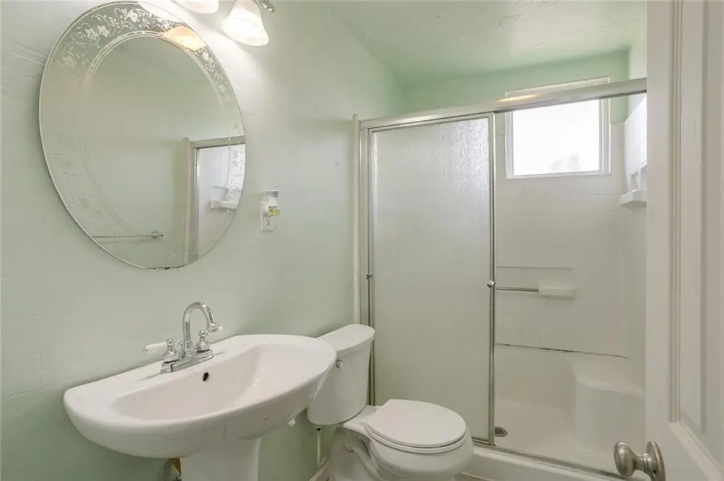 319 S Highland RD, Midwest City, OK 73110
