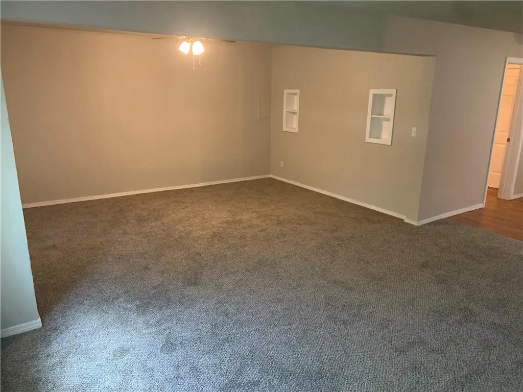 506 Meadow Lake DR, Noble, OK 73068