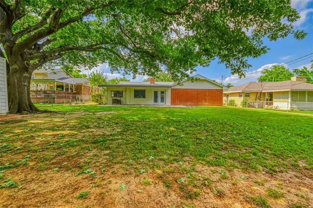 900 Schulze DR, Norman, OK 73071