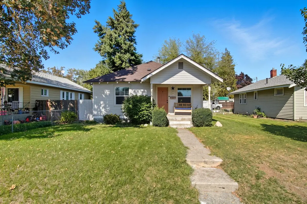 417 E Queen Ave, Spokane, WA 99207
