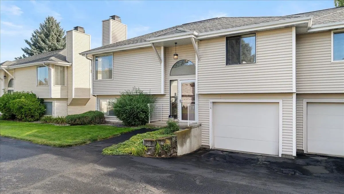 914 E Calkins Dr #., Spokane, WA 99208