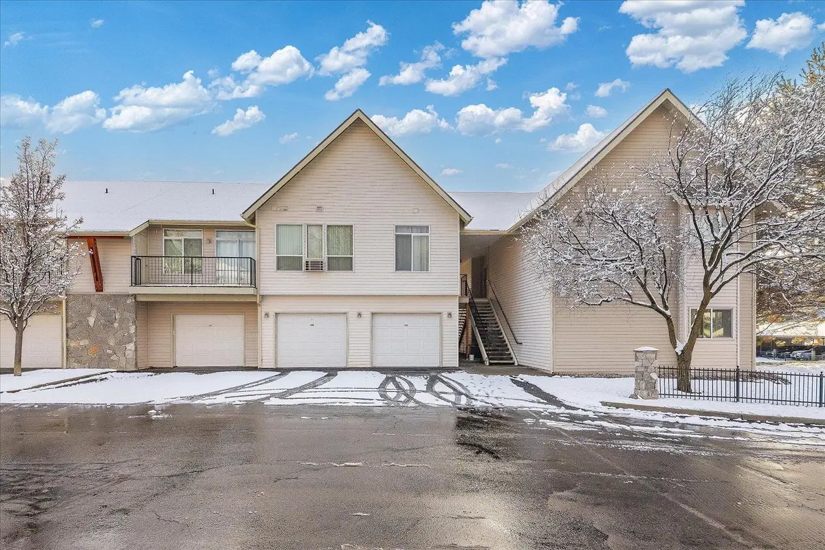22855 E Country Vista Dr #481, Liberty Lake, WA 99019