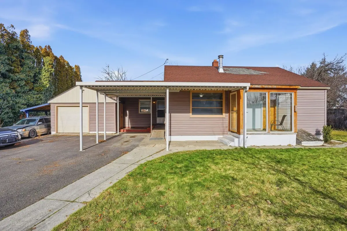 18519 E Sharp Ave, Spokane Valley, WA 99016