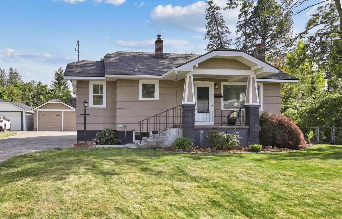 1032 E 33rd Ave, Spokane, WA 99203