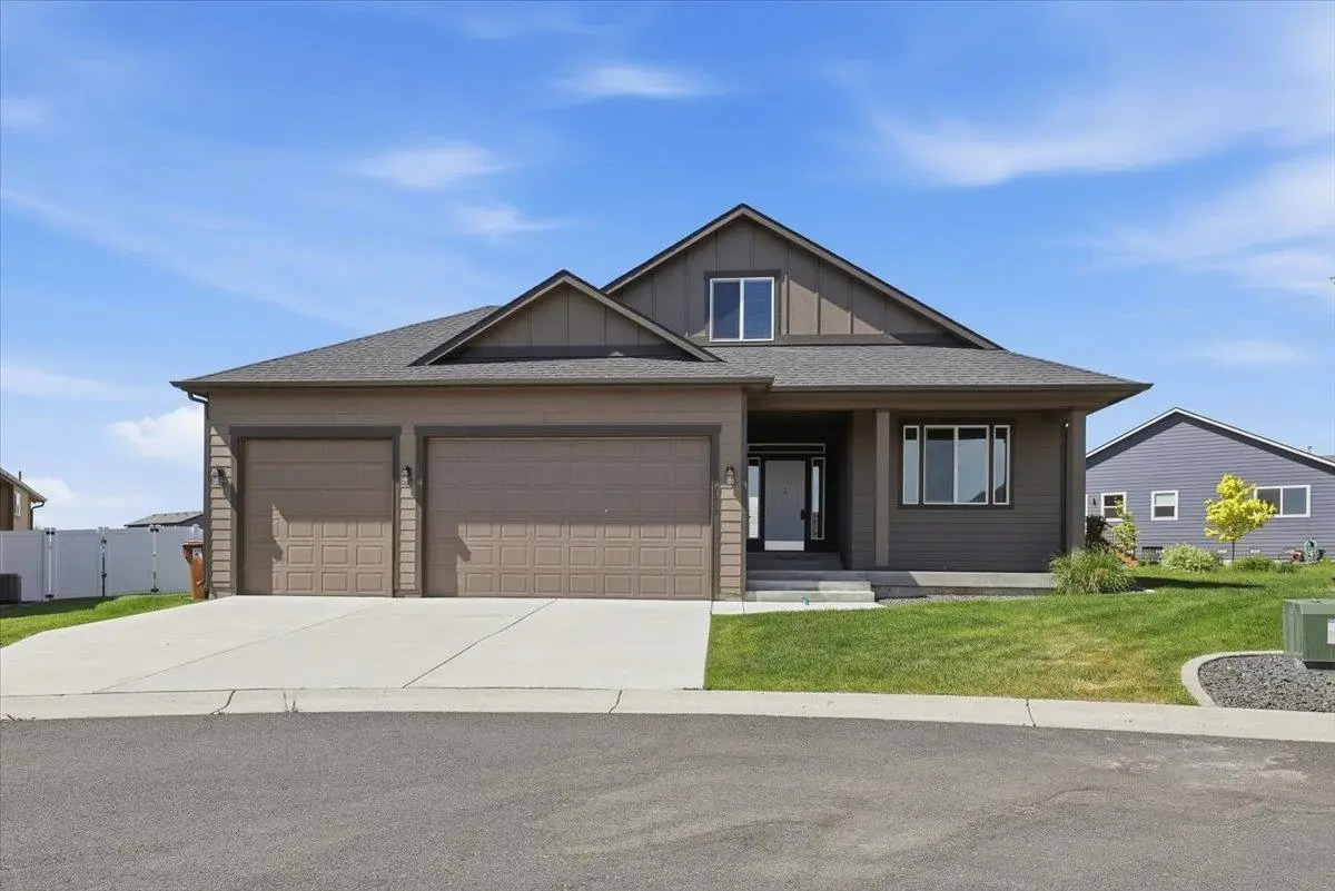 1613 W Lavender Ct, Spokane, WA 99208