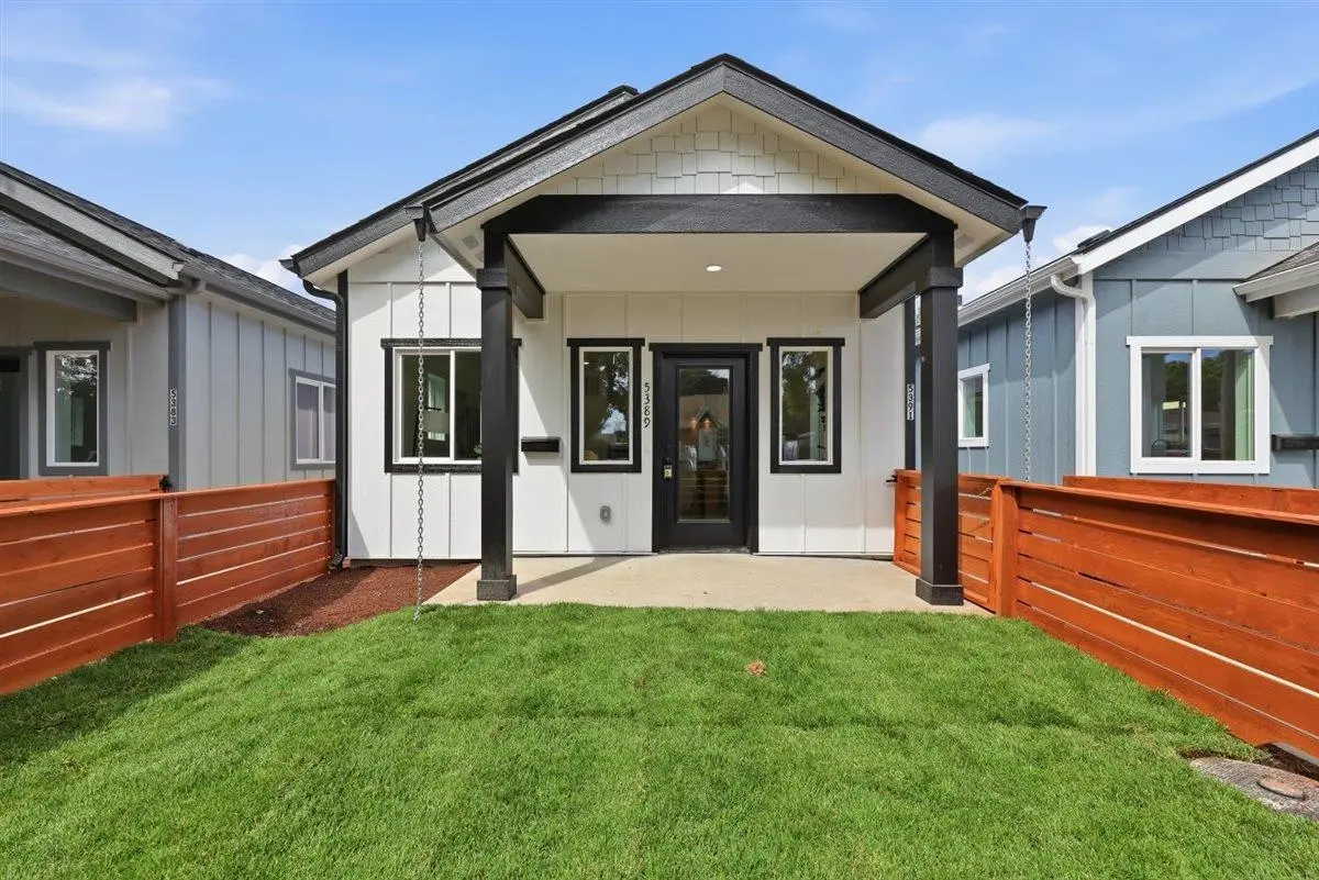 5389 N Lincoln St #5391 N Lincoln St, Spokane, WA 99205