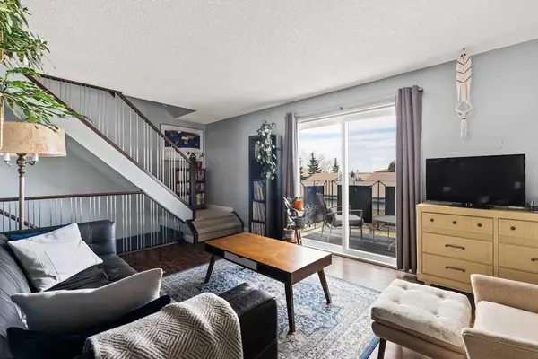 1603 Mcgonigal DR NE #7, Calgary, AB T3E5W2