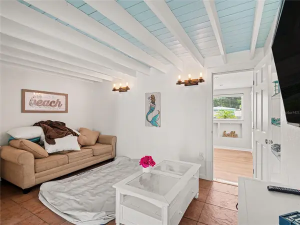 2547 BAHIA VISTA ST, Sarasota, FL 34239