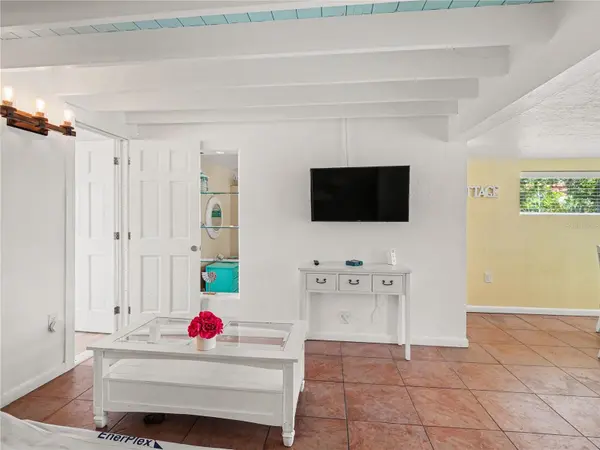 2547 BAHIA VISTA ST, Sarasota, FL 34239