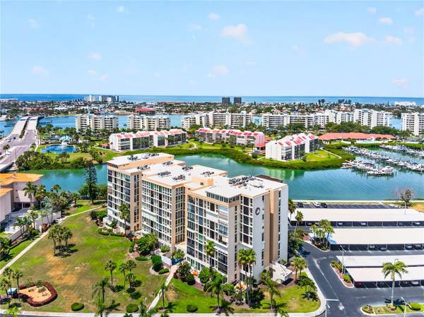 7400 SUN ISLAND DR S #203, South Pasadena, FL 33707