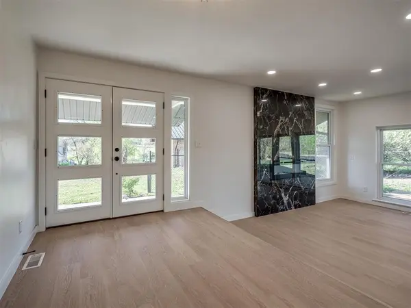 2211 Ravenwood LN, Norman, OK 73071