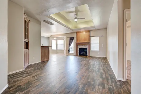 12524 SW 12th ST, Yukon, OK 73099